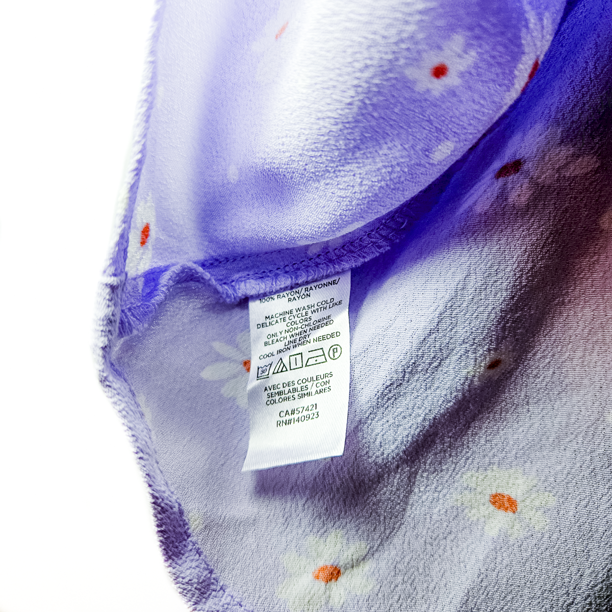 LOFT Lavendar Daisy Top NWT Size 12