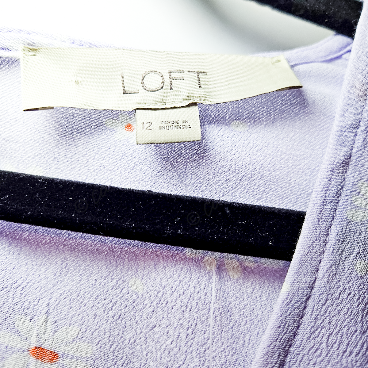 LOFT Lavendar Daisy Top NWT Size 12