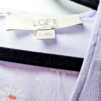 LOFT Lavendar Daisy Top NWT Size 12