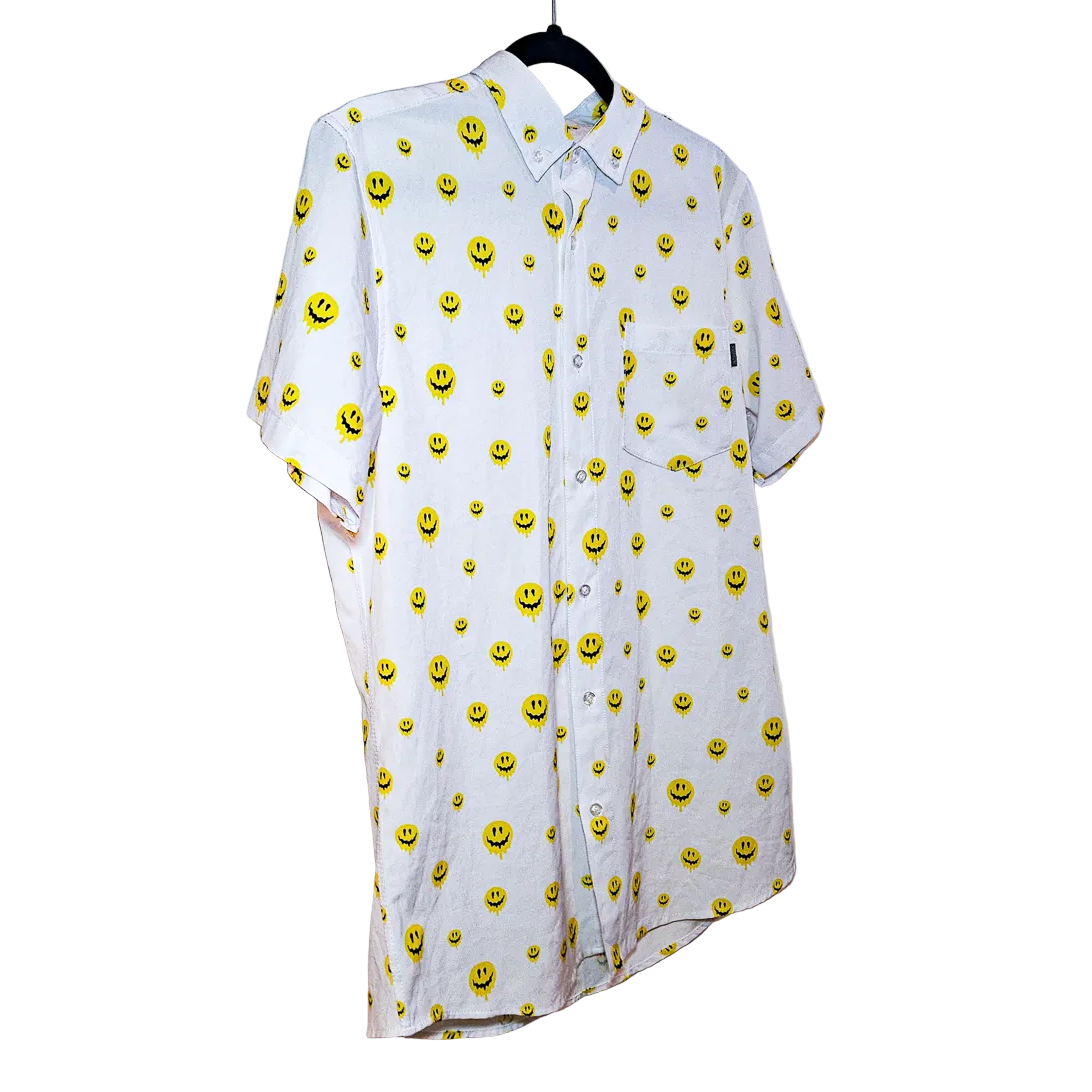 MatoSurf Smiley Face Button Down - Size M