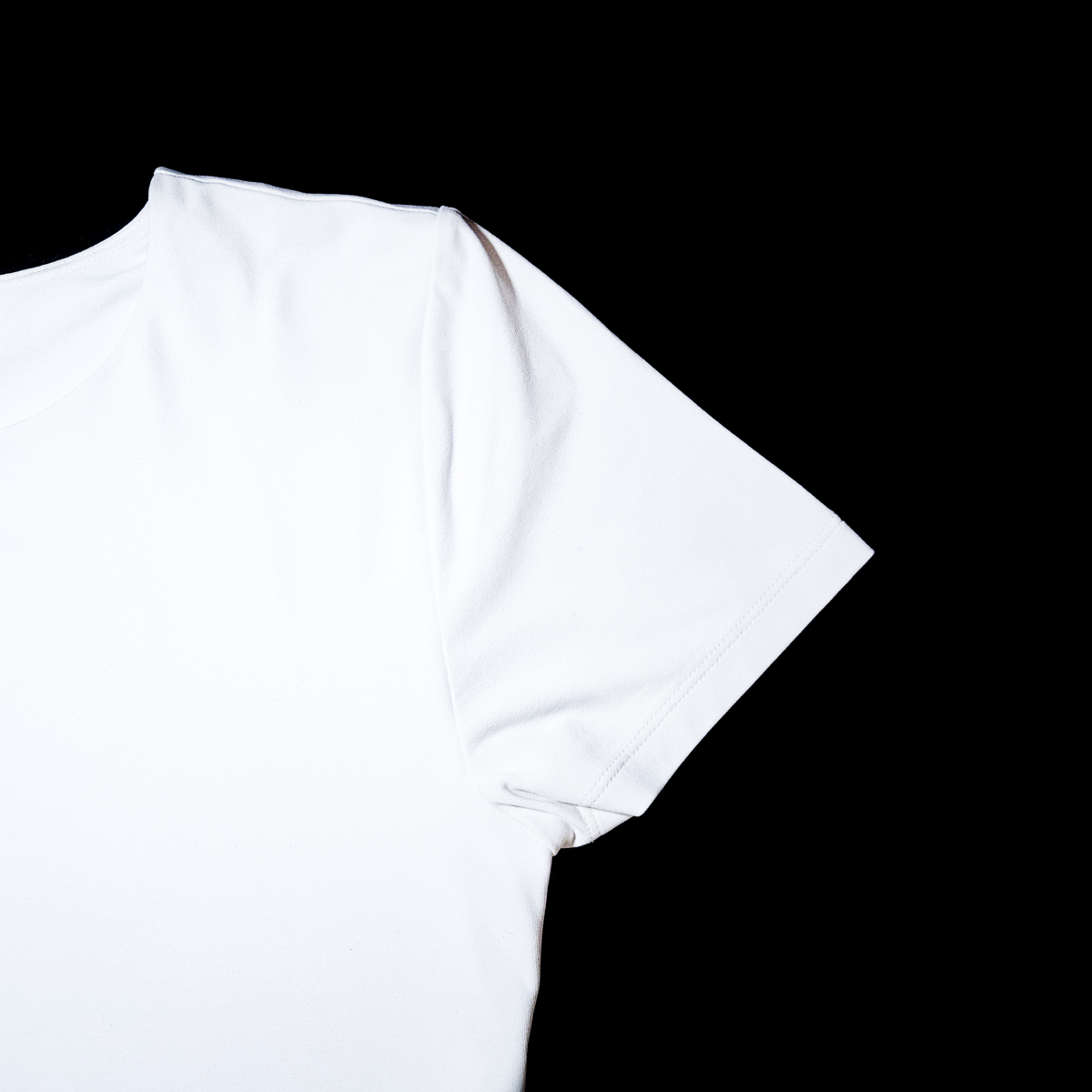 Aritzia Babaton Original Contour Marvel Waist Cropped White T-Shirt - Size L