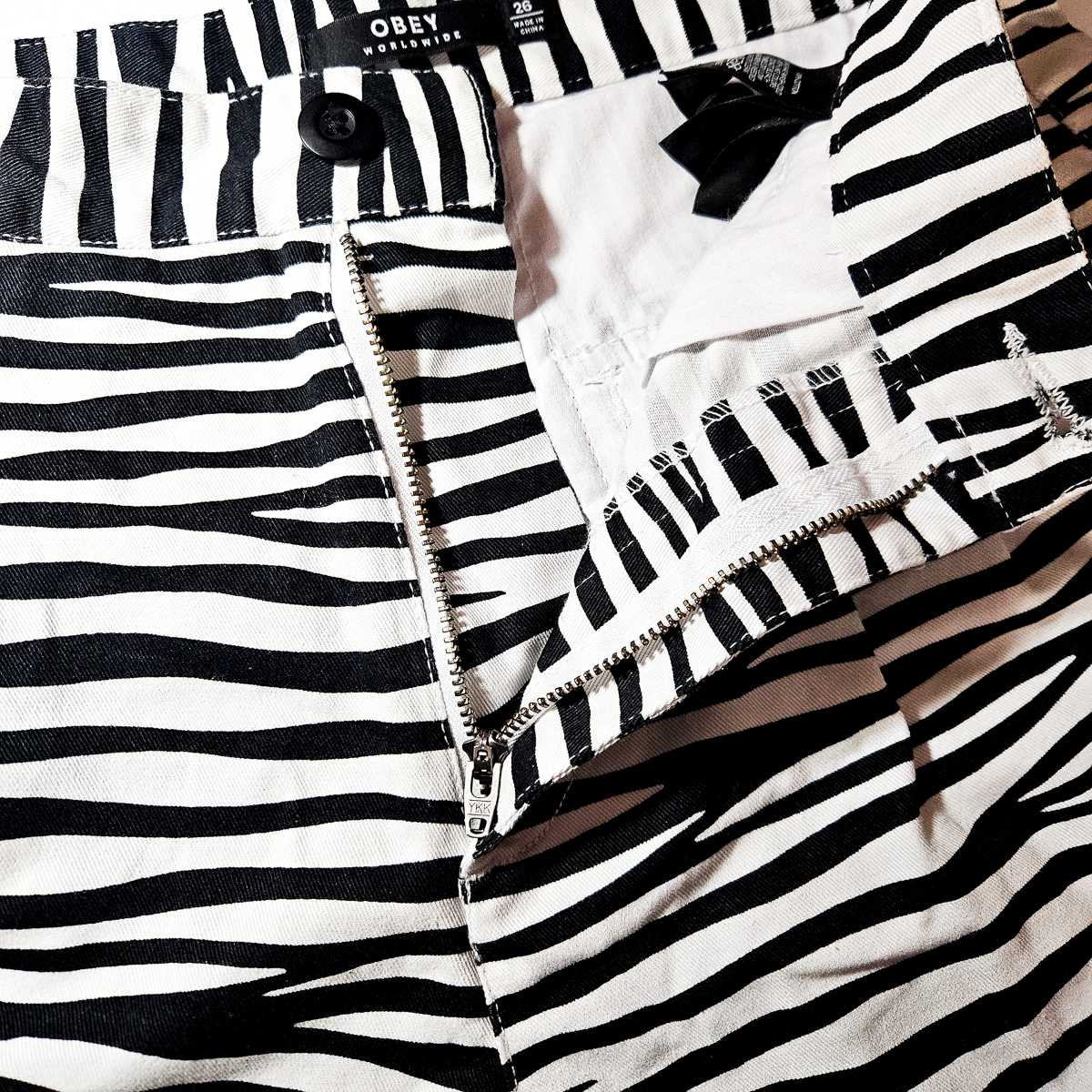 OBEY Zebra Pleated Shorts NWT - Size 26