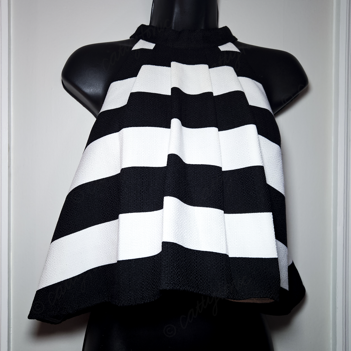 DO + BE Black and White Flare Luxe Blouse - Size L