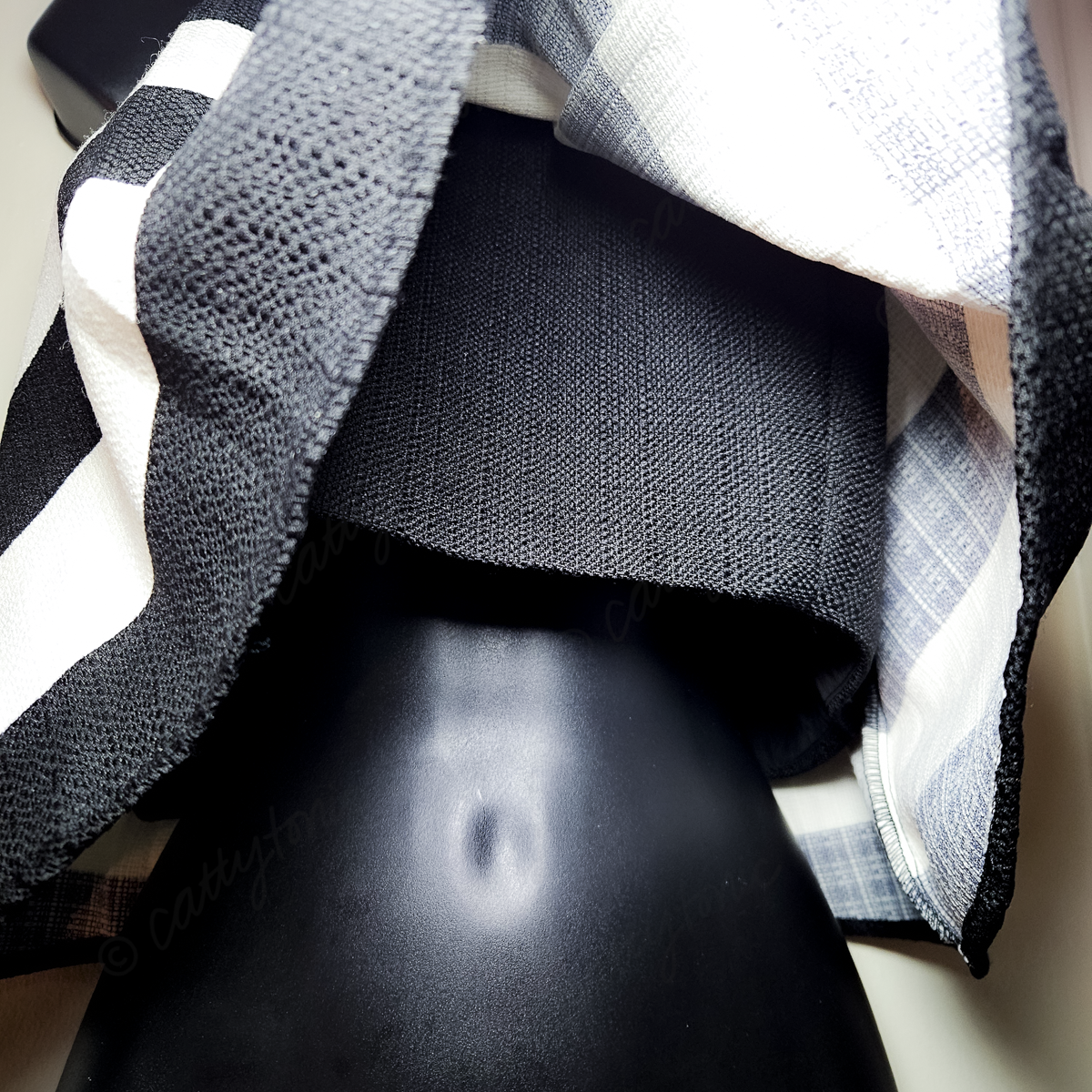 DO + BE Black and White Flare Luxe Blouse - Size L