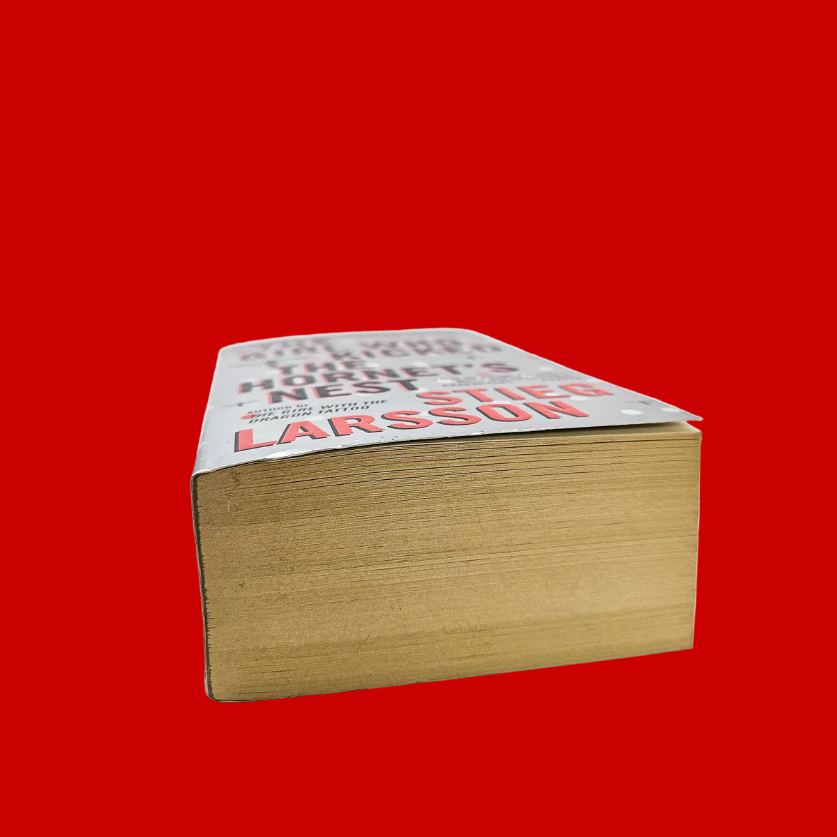 The Girl Who Kicked the Hornet's Nest by Stieg Larsson - Softcover Fiction Novel