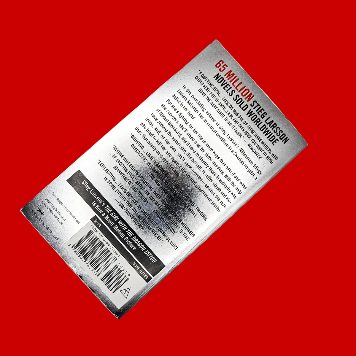 The Girl Who Kicked the Hornet's Nest by Stieg Larsson - Softcover Fiction Novel