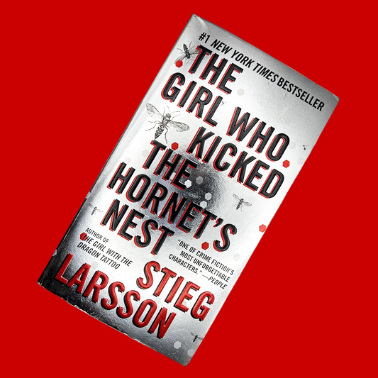 The Girl Who Kicked the Hornet's Nest by Stieg Larsson - Softcover Fiction Novel