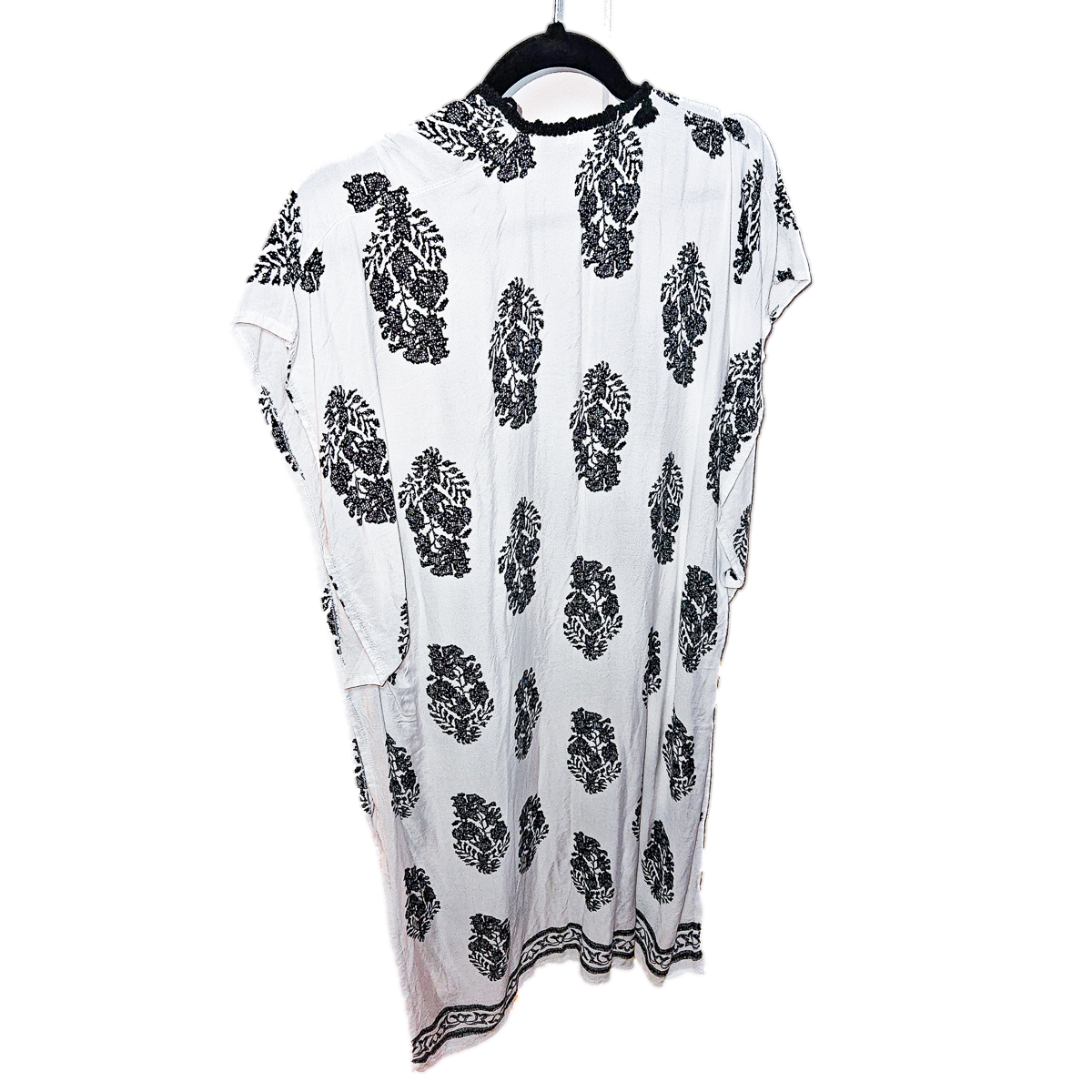 Black and White Tassled Wrap - OS
