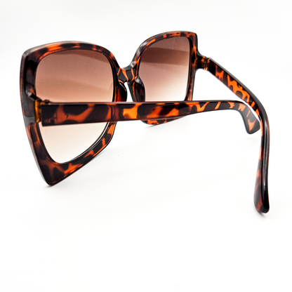 Oversized Tortiseshell Sunglasses with Amber Gradient Lenses and Square Frame