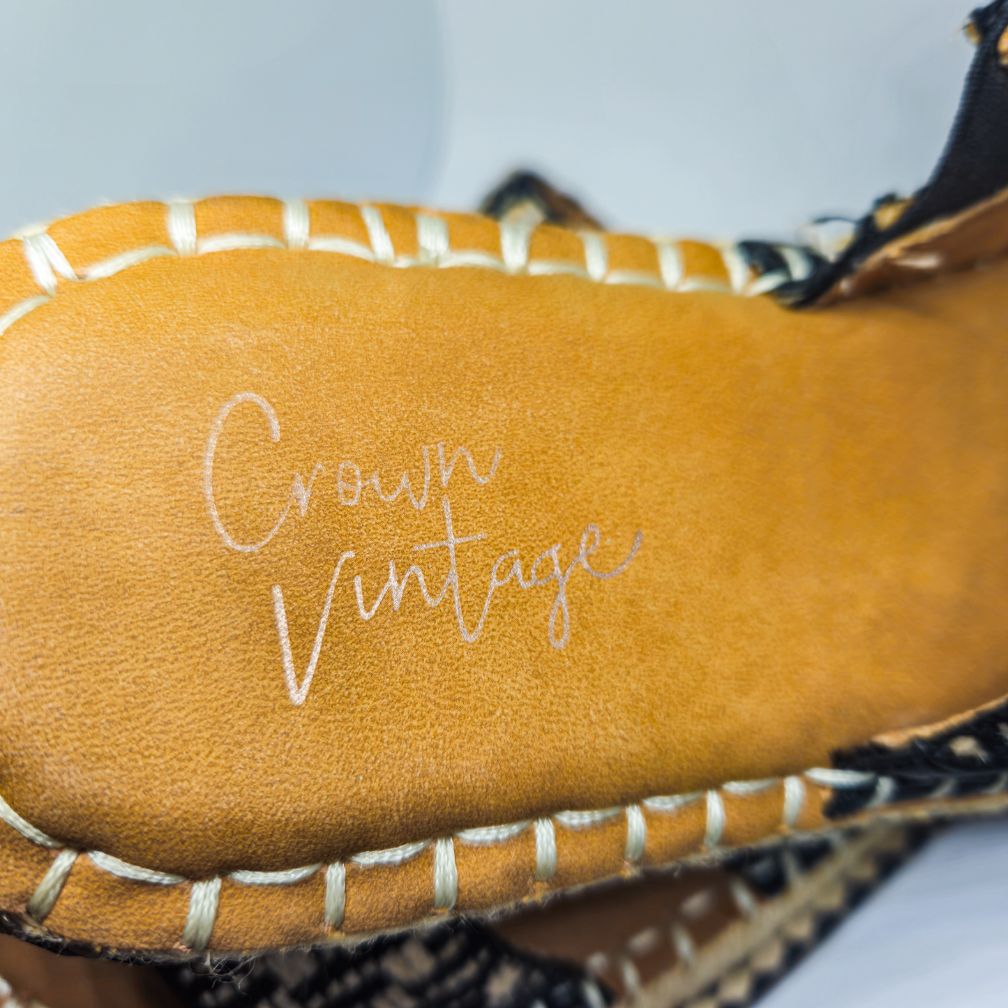CrownVintageSandals-3.png